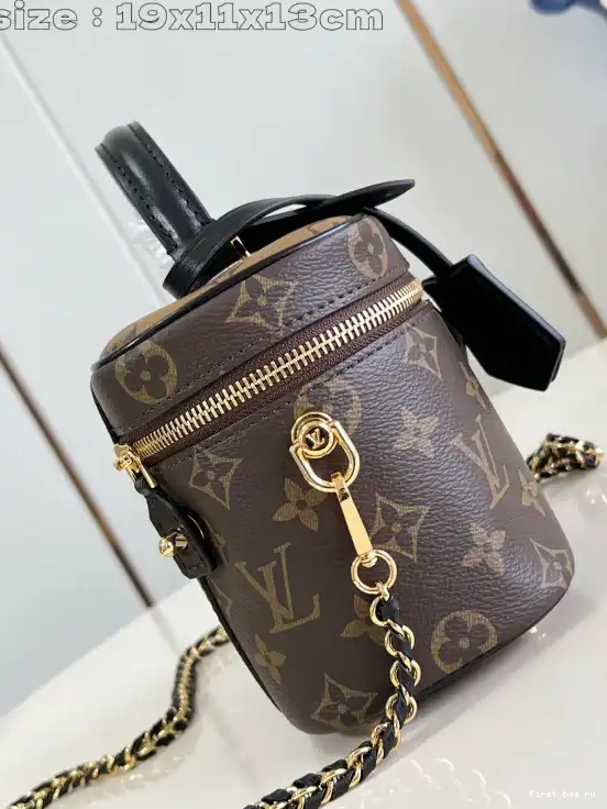 First bag ru VANITY PM VUITTON LOUIS 0604